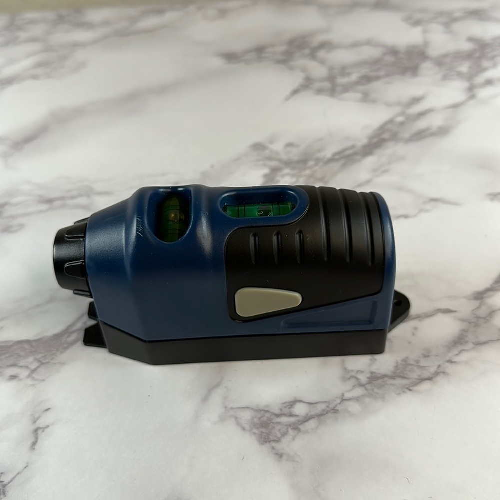 Portrait Leveling & Wall Beam Finder